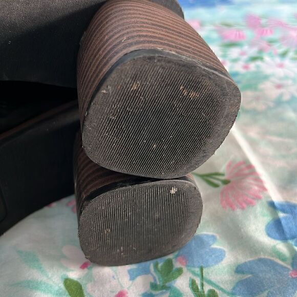 Korks Destiny Booties - 8.5 - Picture 4 of 10